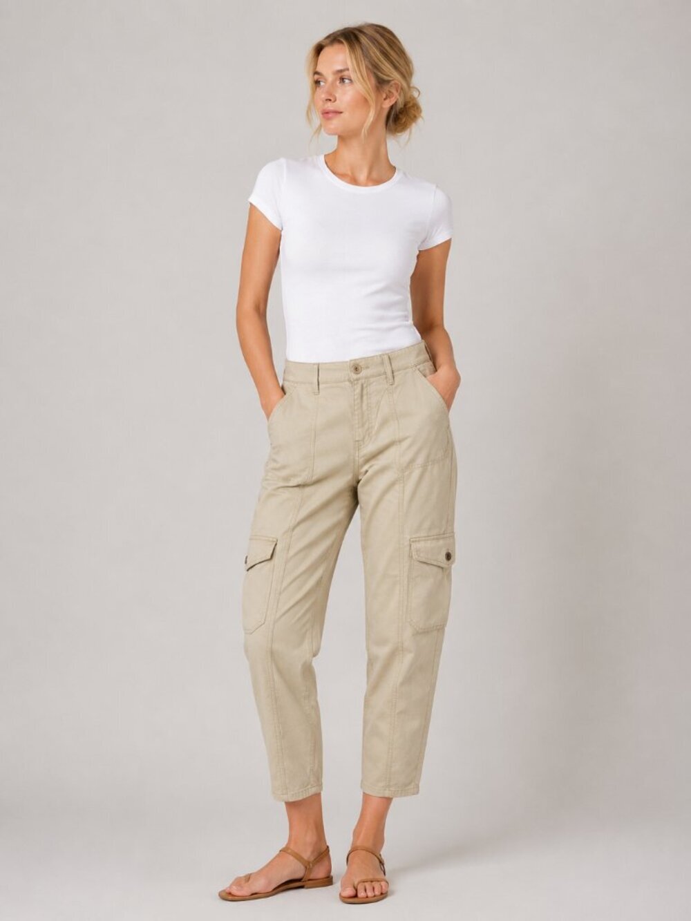 NWT White House Black Market High Rise Utility Crop Pants Sienna Sand 00 #WHBM64
